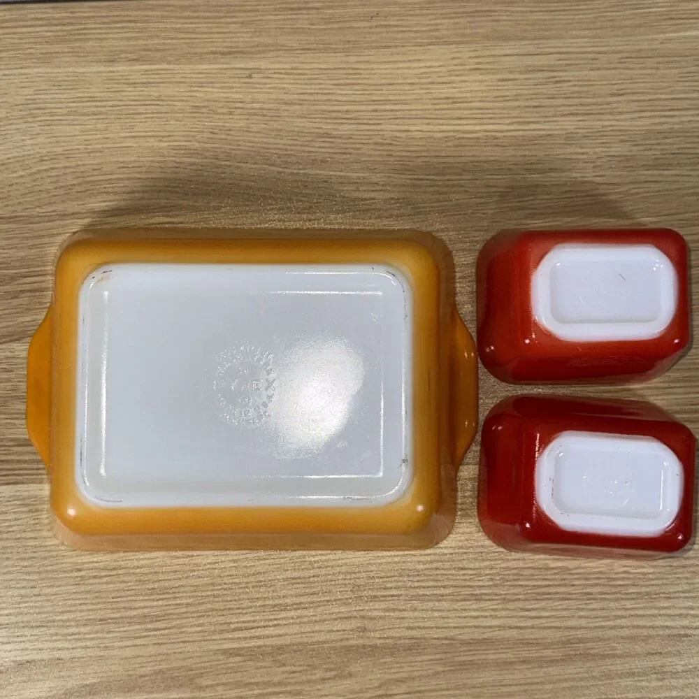 Pyrex product set